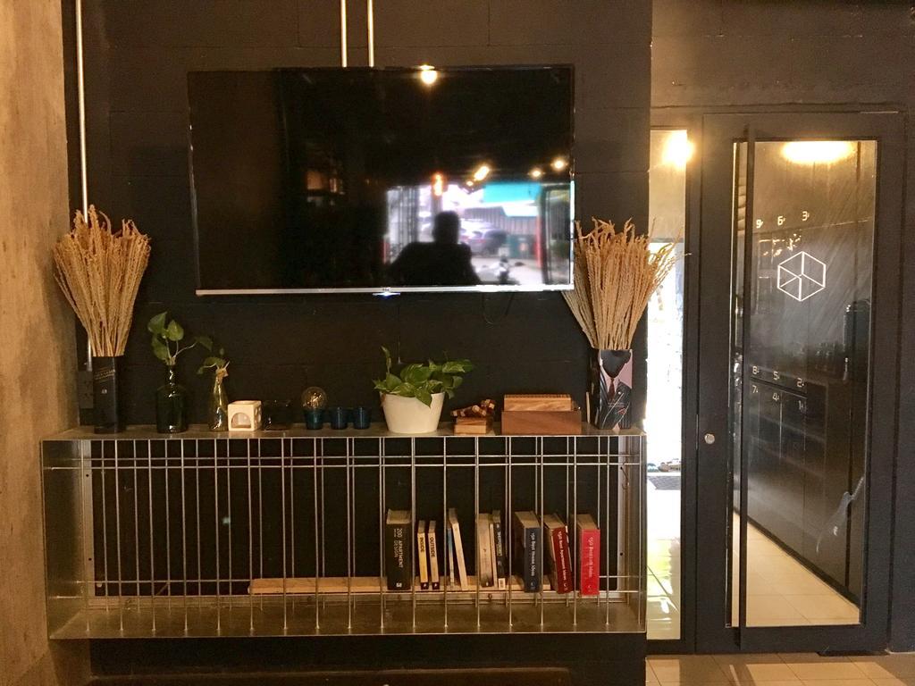 푸껫 박스 포쉬텔 호스텔 외부 사진